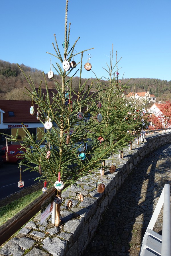 Zdobení vánočního stromu /25. 11. 2022/