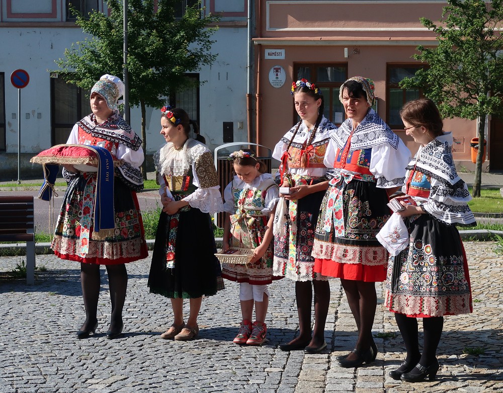 Slavnostní žehnání vlajky Vranova nad Dyjí /2. 6. 2019/