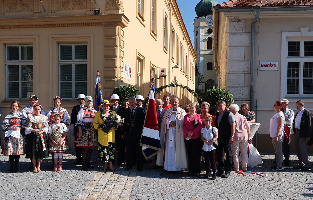 Slavnostní žehnání vlajky Vranova nad Dyjí /2. 6. 2019/