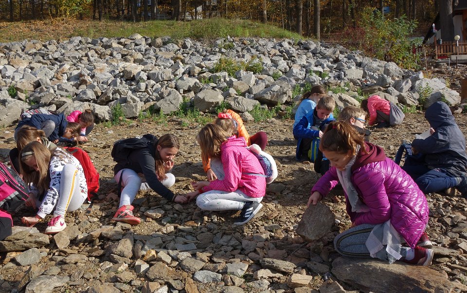 Terénní vyučování 4. a 5. ročník  (25. 10. 2019)