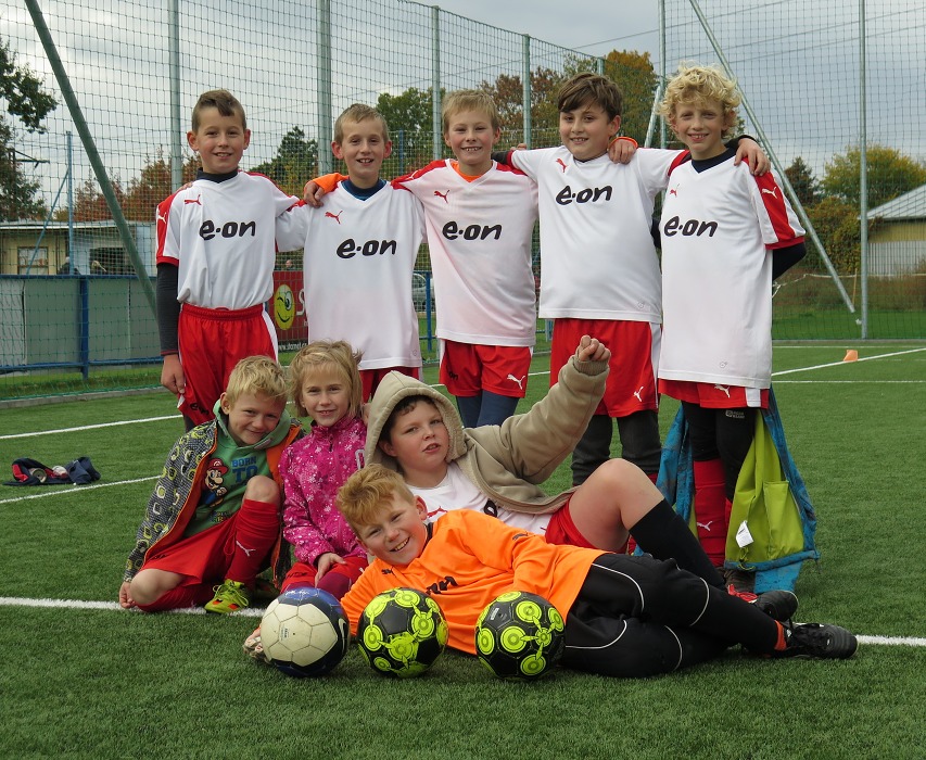 Fotbal v Suchohrdlích /30. 10. 2016/