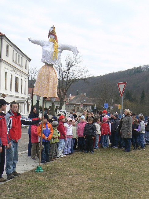 Pálení Morany (22.3.2010) a Velikonoční dílny (23.3.2010)