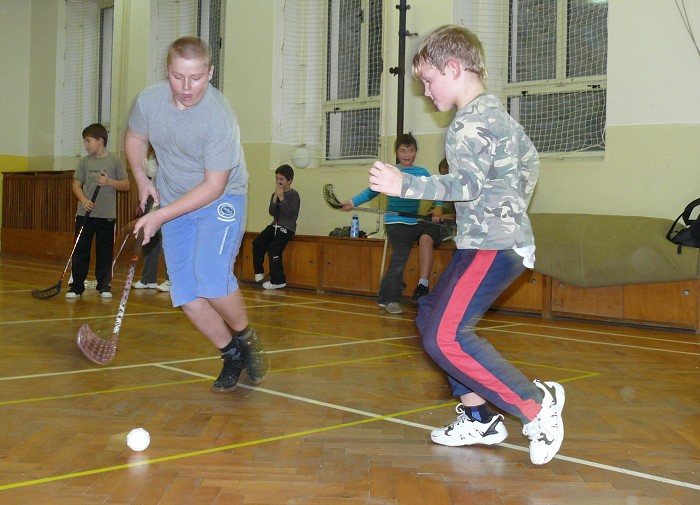 Florbalový pětiboj (6.12.2011)