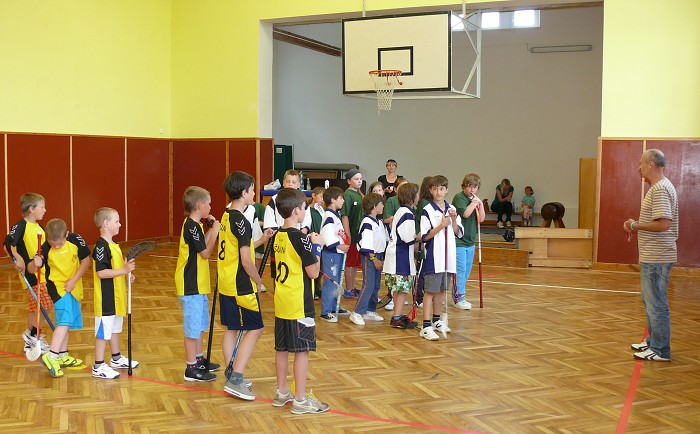 Florbalový turnaj v Šumné (23.5.2012)