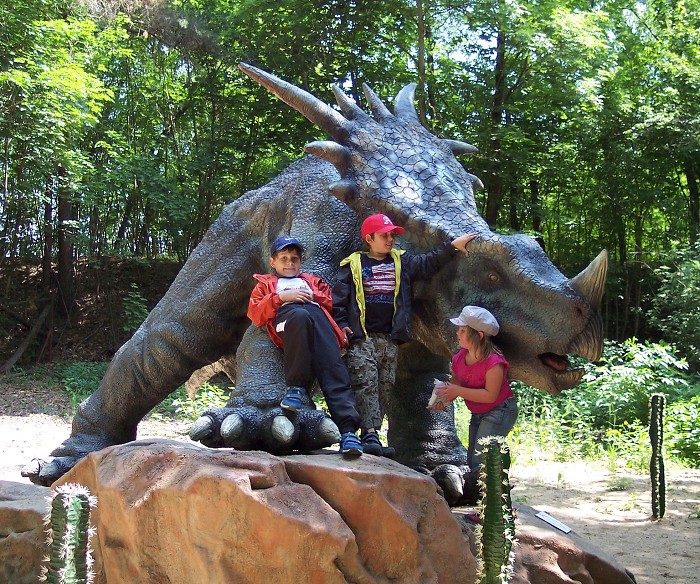 Školní výlet -  Zoopark a Dinopark Vyškov (22.5.2012)