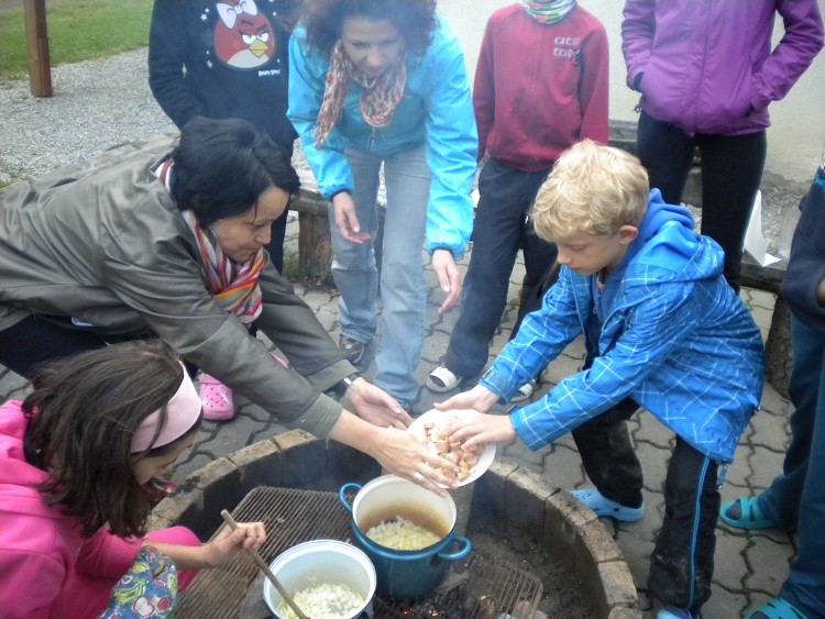 Výlet tanečního a kytarového kroužku (31.5.2013)