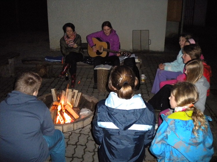 Výlet tanečního a kytarového kroužku (31.5.2013)