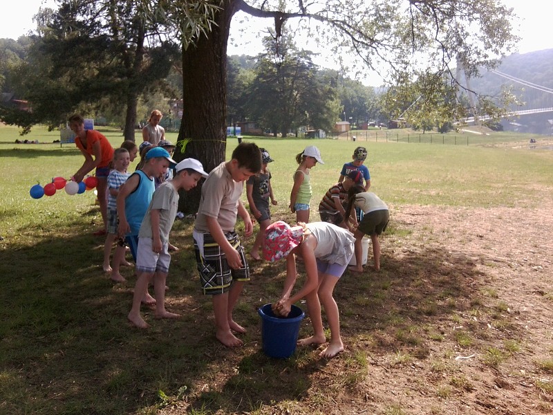 Výlet prvňáčků na pláž Vranovské přehry (18. června 2014)