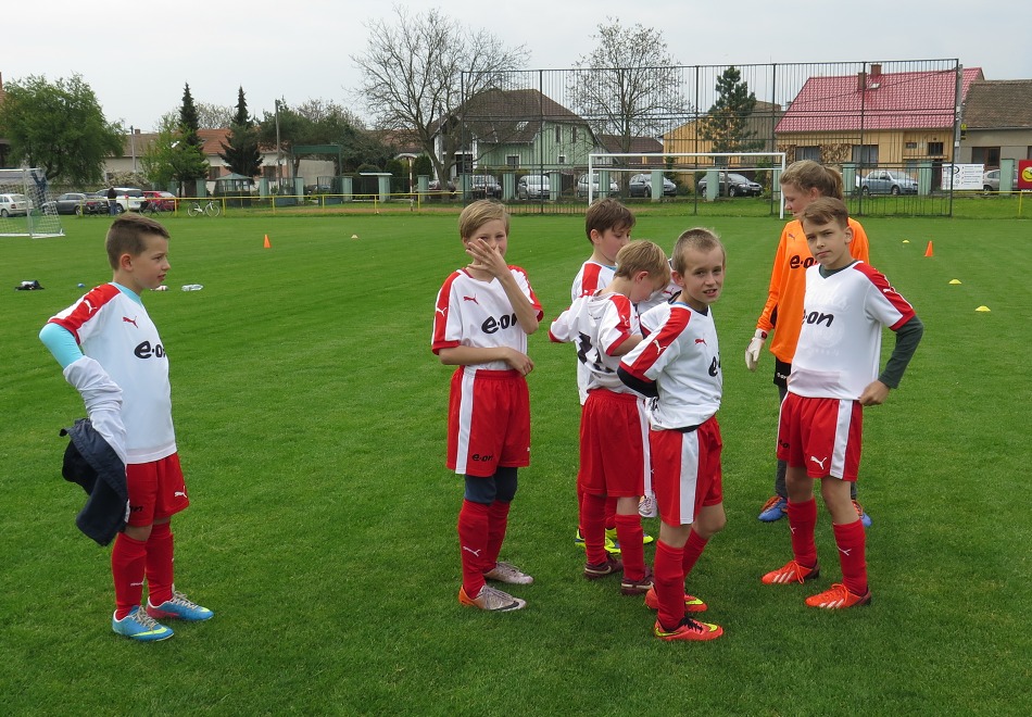 Zápasy ve Vrbovci /1.5.2016/