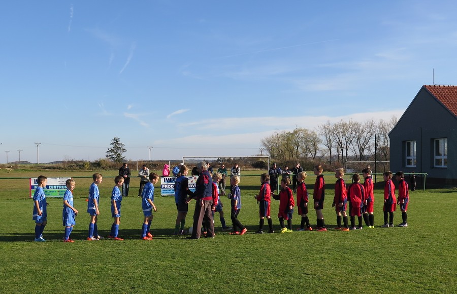 Fotbal v Blížkovicích (8.11.2015)