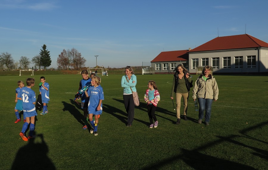 Fotbal v Blížkovicích (8.11.2015)