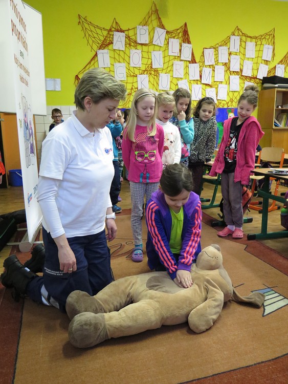 Záchranná služba - beseda /15.3.2016/